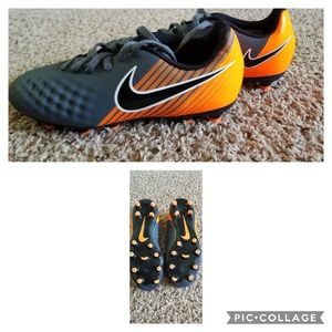 Size 3 Nike outdoor soccer cleats